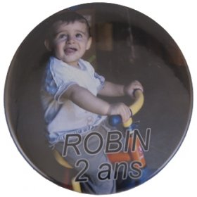 Round and Rigid Birth announcement magnet 56mm