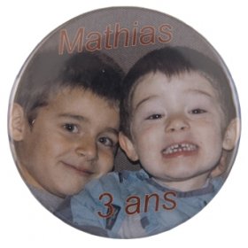 Round Birth announcement magnet 32mm